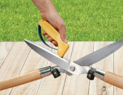 AccuSharp ShearSharp Scissor Sharpener Model 002C