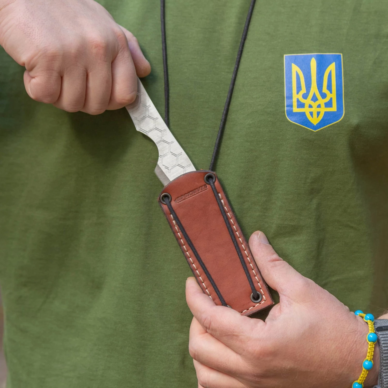 BPS Knives Techno Bee SSH EDC Fixed Blade Knife, Leather Sheath 7 BPS Knives Techno Bee SSH EDC Fixed Blade Knife, Leather Sheath - Image 5